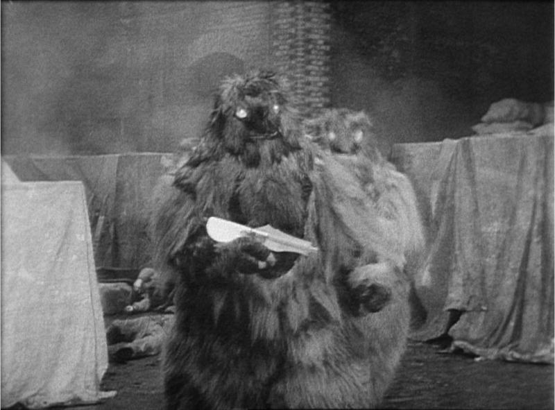 The Web of Fear - Image from the returned episodes. (Credit: BBC Worldwide)