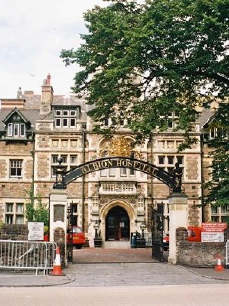 Filming at Cardiff Royal Infirmary, 18 Jul 2004. Photo: Dave Shuttleworth