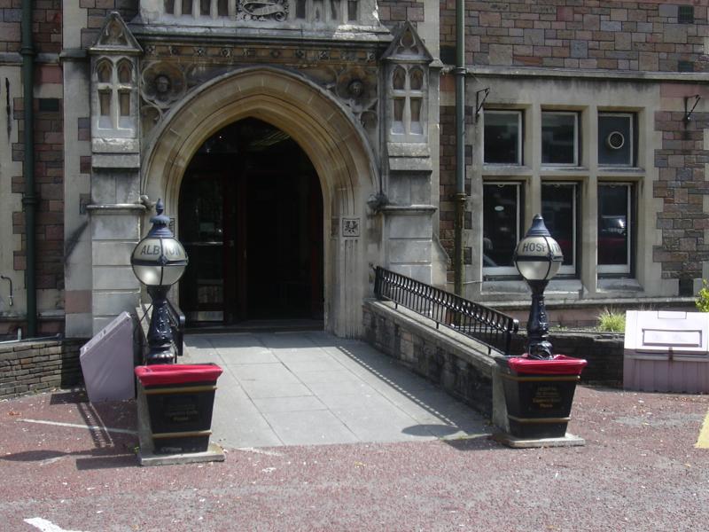 Filming at Cardiff Royal Infirmary, 18 Jul 2004. Photo: Rob Stradling