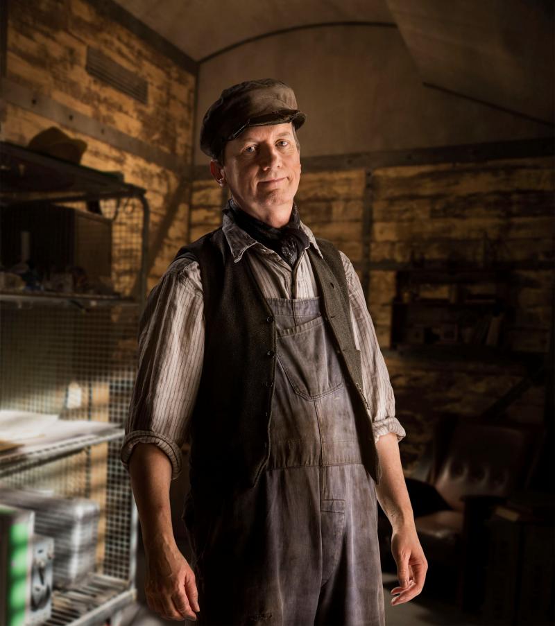 Mummy On The Orient Express - Perkins (Frank Skinner) (Credit: Adrian Rogers, BBC/BBC Worldwide 2014)