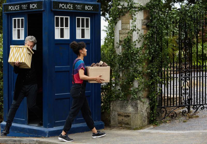 Knock Knock The Doctor (PETER CAPALDI), Bill (PEARL MACKIE) (Credit: BBC/BBC Worldwide (Simon Ridgway))