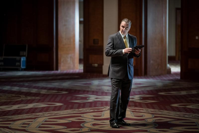  Arachnids In The UK: Robertson (Chris Noth) (Credit: BBC Studios (Ben Blackall))