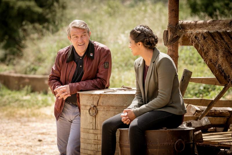 Demons Of The Punjab: Graham (Bradley Walsh), Yaz (Mandip Gill) (Credit: BBC Studios (Ben Blackall))