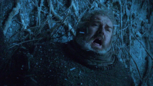 Hodor Caught in A Temporal Paradox (Credit: http://www.mymbuzz.com/)