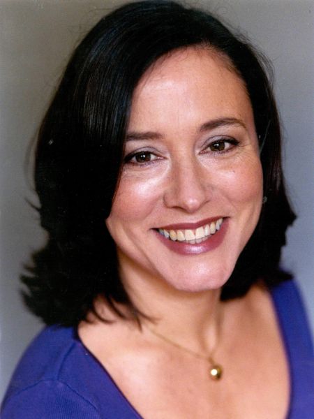 Arabella Weir